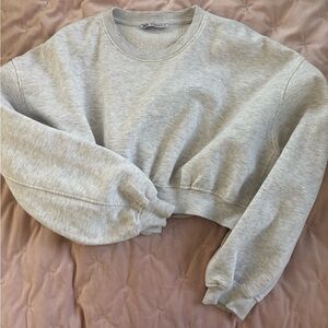 Zara Gray cropped Crewneck Sweatshirt